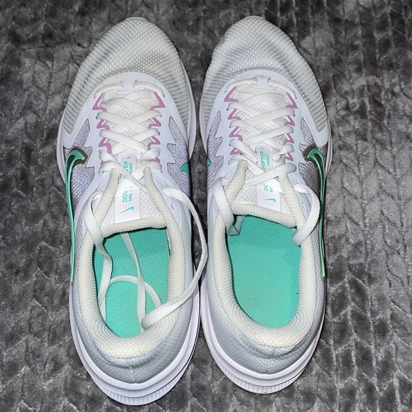 Nike Downshifter Cw3413-101 White Running Shoes Womens Size 10. - Picture 6 of 12